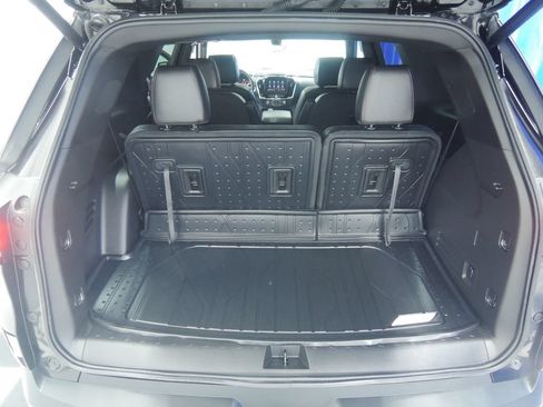 Used 2023 Chevrolet Traverse RS w/ LPO, Floor Liner Package AWD/4WD image 31