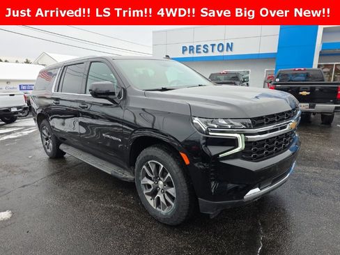 Used 2023 Chevrolet Suburban LS image 7