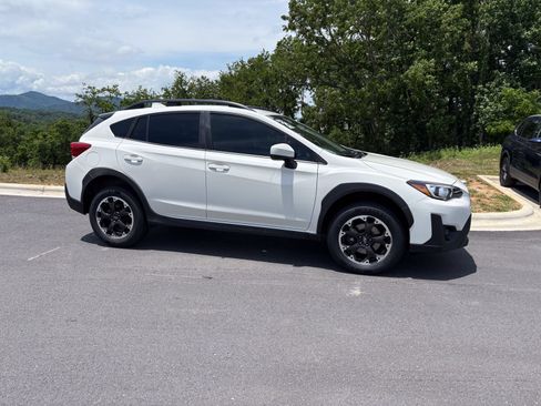 Used 2021 Subaru Crosstrek 2.0i Premium AWD/4WD image 7