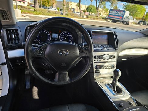 Used 2015 INFINITI Q60 Journey image 18