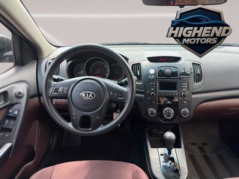 Used 2010 Kia Forte EX FWD image 21