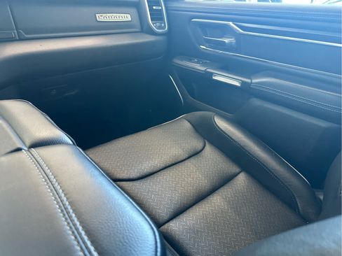 Used 2022 RAM 1500 Laramie AWD/4WD image 20