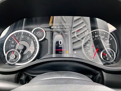 New 2026 RAM 1500 4x4 Crew Cab image 8