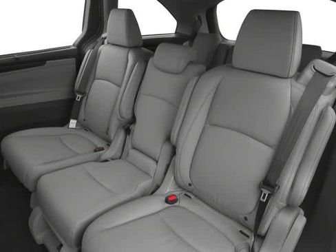 Used 2018 Honda Odyssey EX-L image 14
