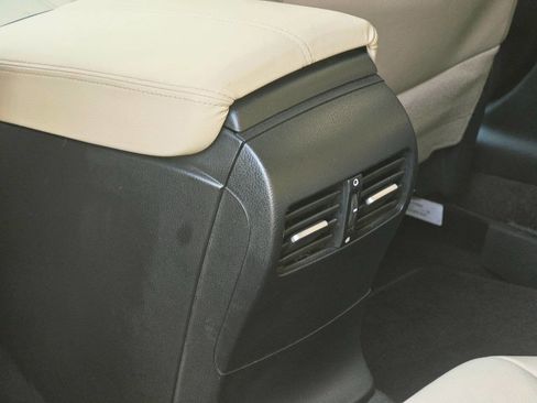 Used 2014 Honda Crosstour EX-L image 93