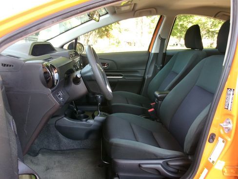 Used 2015 Toyota Prius C Three FWD image 10