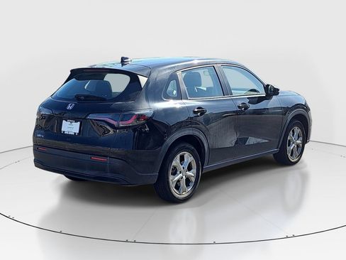 Certified 2023 Honda HR-V LX image 5