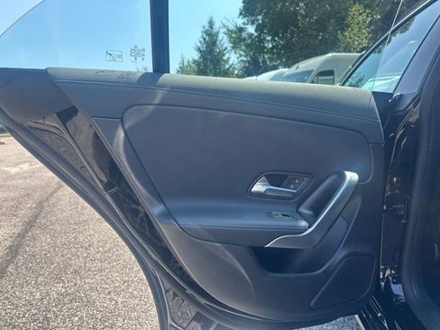 Used 2025 Mercedes-Benz CLA 250 4MATIC image 18
