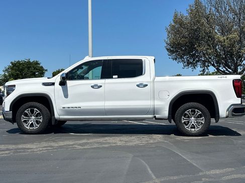 Used 2025 GMC Sierra 1500 SLT AWD/4WD image 7