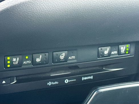 Used 2019 Lexus ES 300h w/ Premium Package image 20