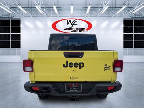 Used 2023 Jeep Gladiator Sport AWD/4WD image 4