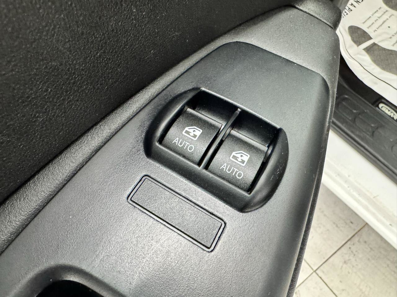 Used 2021 RAM ProMaster City Tradesman FWD image 12