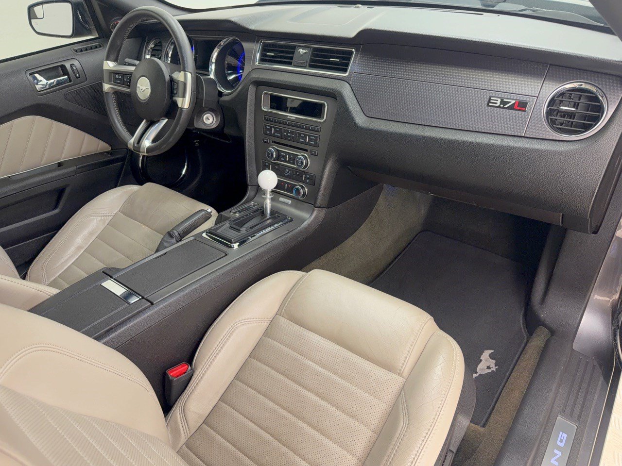 Used 2014 Ford Mustang Premium w/ Equipment Group 202A RWD image 17