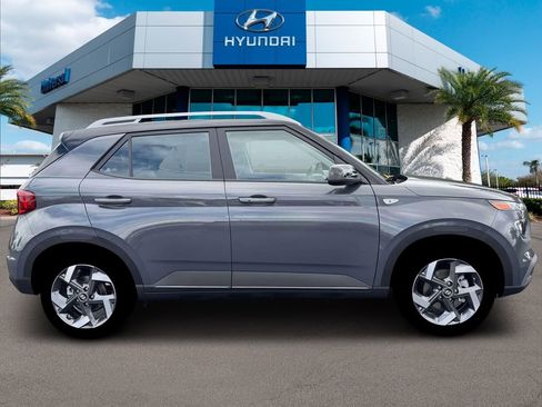 New 2026 Hyundai Venue SEL FWD image 10