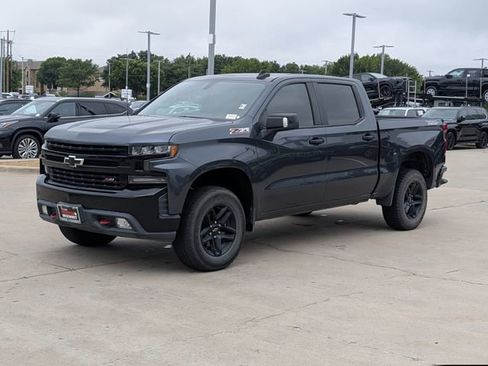 Used 2019 Chevrolet Silverado 1500 LT Trail Boss AWD/4WD image 9