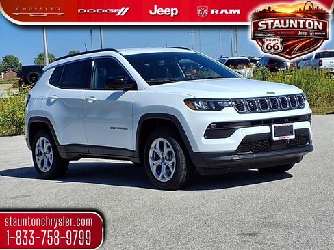 New 2025 Jeep Compass Latitude w/ Convenience Group AWD/4WD image 1