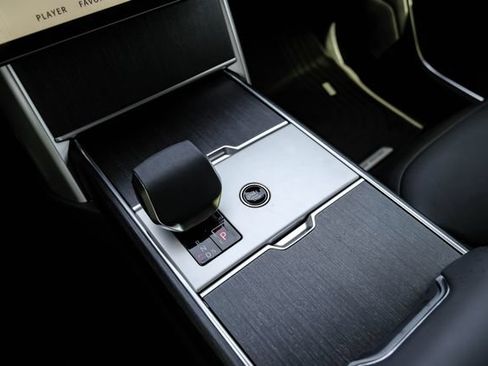 New 2026 Land Rover Range Rover SE AWD/4WD image 33