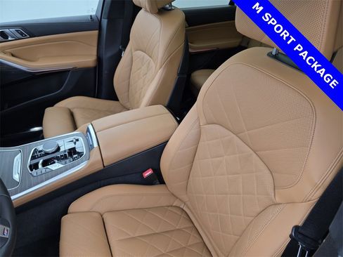 Certified 2023 BMW X7 xDrive40i w/ M Sport Package image 11