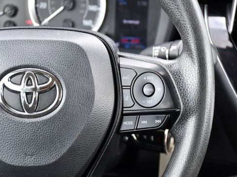 Used 2020 Toyota Corolla LE image 22