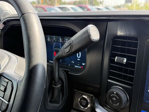 Used 2024 Ford F250 Lariat w/ Lariat Ultimate Package AWD/4WD image 15