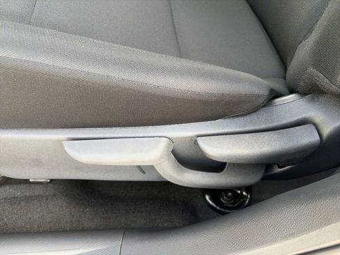 Used 2025 Nissan Kicks Play S image 21