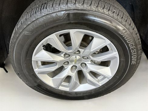 Used 2019 Chevrolet Silverado 1500 Custom w/ Custom Value Package image 11