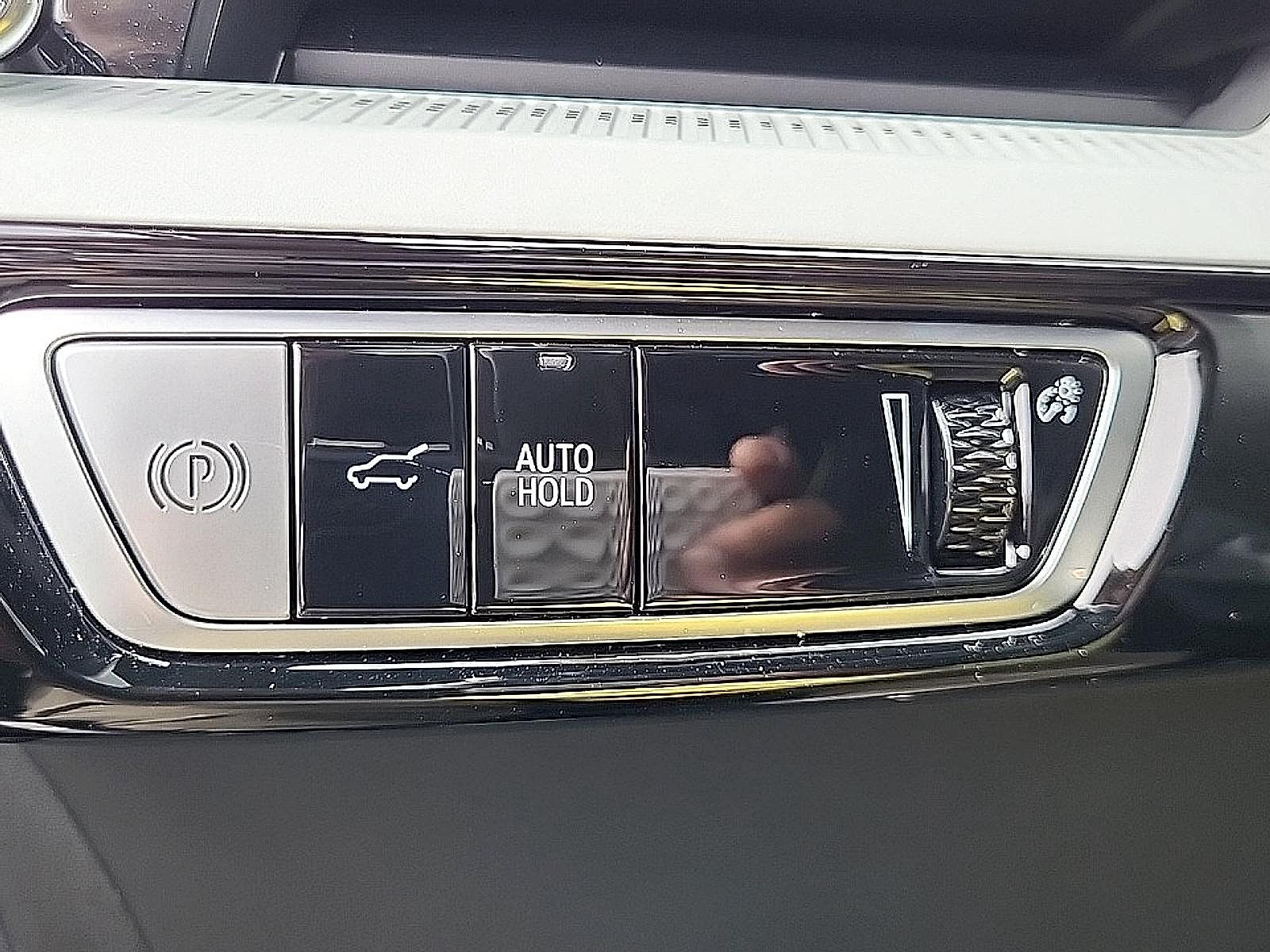 Certified 2026 Cadillac Optiq Sport 1 AWD/4WD image 20
