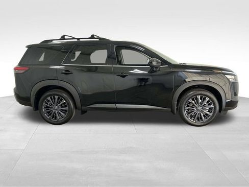 New 2026 Nissan Pathfinder SL w/ SL Premium Package FWD image 2