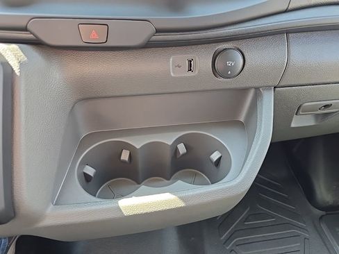 New 2025 Ford Transit 250 148 Medium Roof image 24