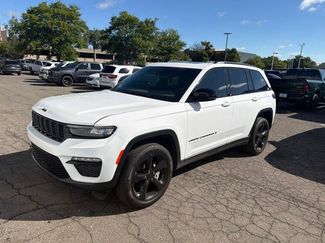 Certified 2024 Jeep Grand Cherokee Limited w/ Black Appearance Package AWD/4WD video 2
