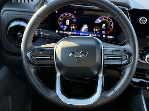 Used 2024 Chevrolet Colorado Z71 w/ Z71 Convenience Package 2 image 25