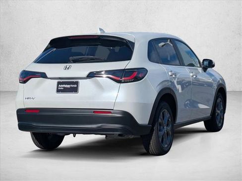 New 2026 Honda HR-V LX image 2