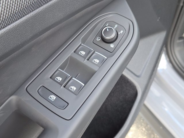 Certified 2025 Volkswagen GTI Autobahn FWD image 20