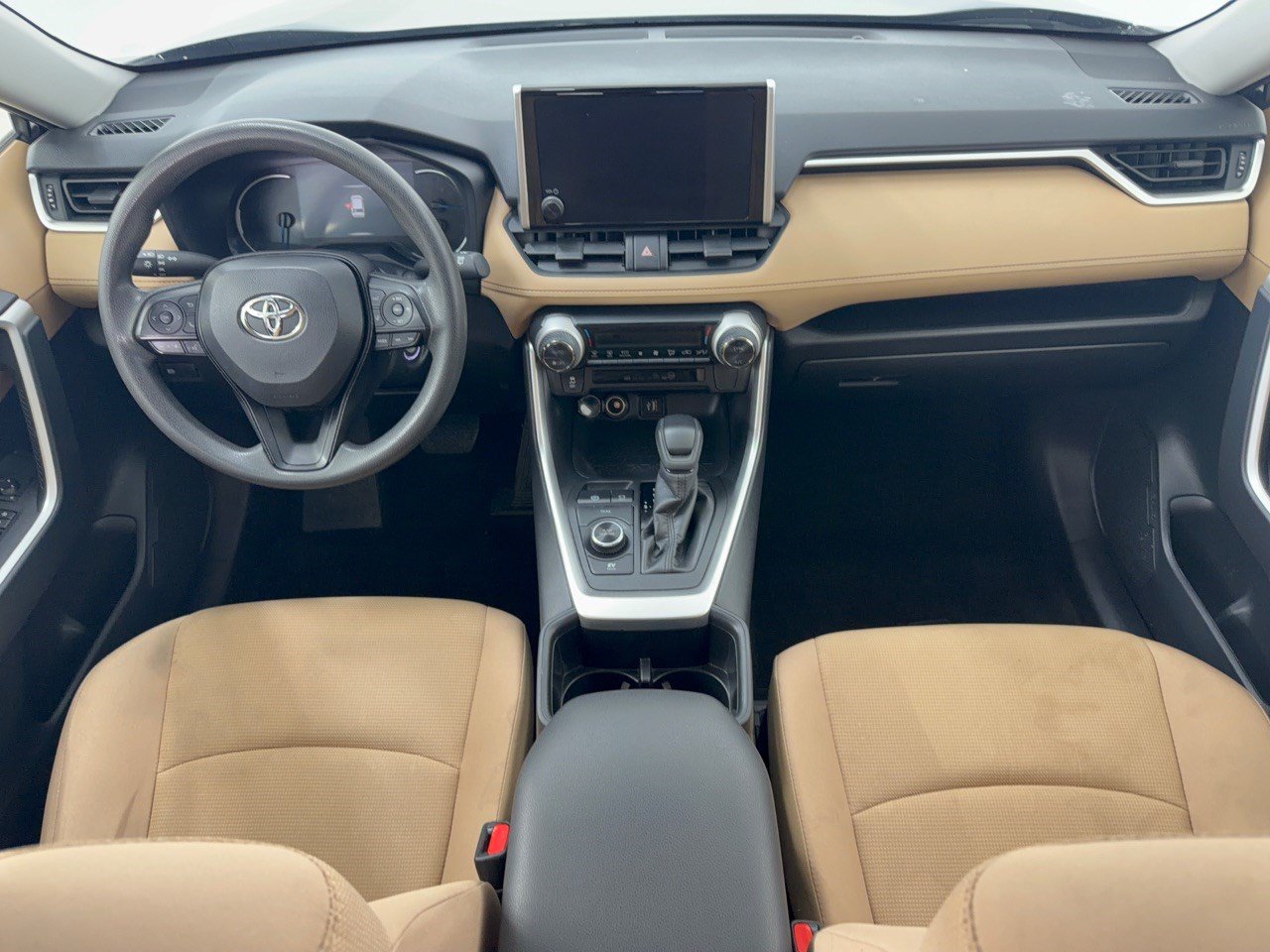 Certified 2025 Toyota RAV4 LE AWD/4WD image 17