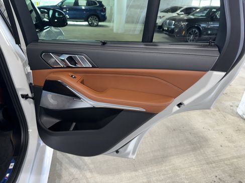 New 2026 BMW X5 M60i image 10