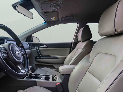 Used 2017 Kia Sportage EX AWD/4WD image 9