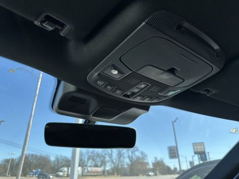 Used 2024 Lincoln Navigator Reserve image 34