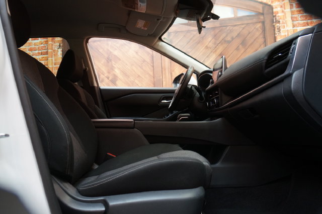 Certified 2025 Nissan Rogue SV AWD/4WD image 46