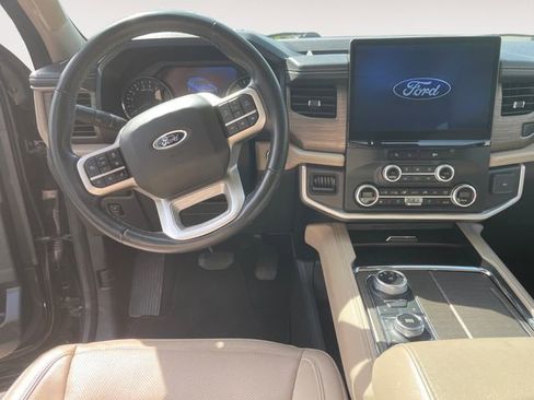 Used 2024 Ford Expedition Max Limited AWD/4WD image 10