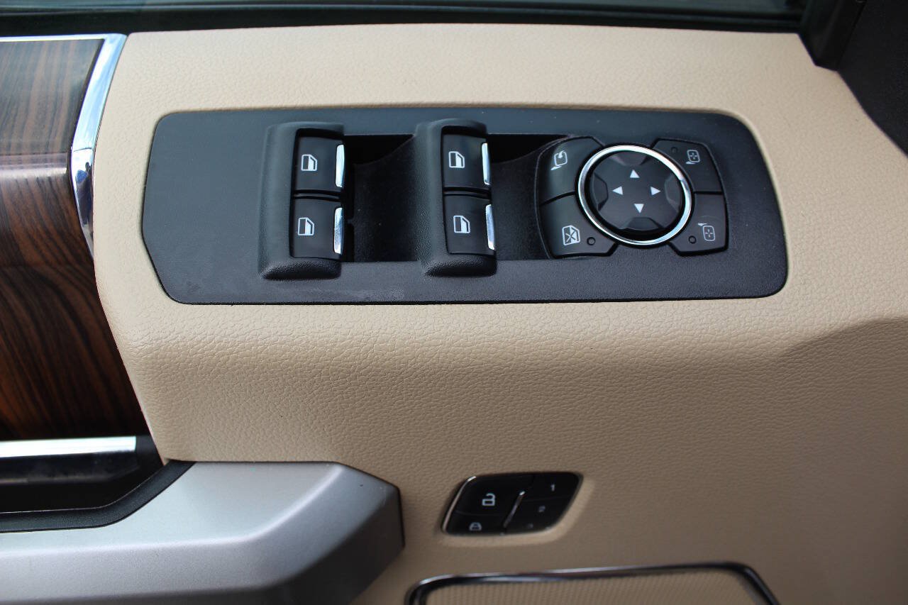 Used 2015 Ford F150 Lariat AWD/4WD image 19