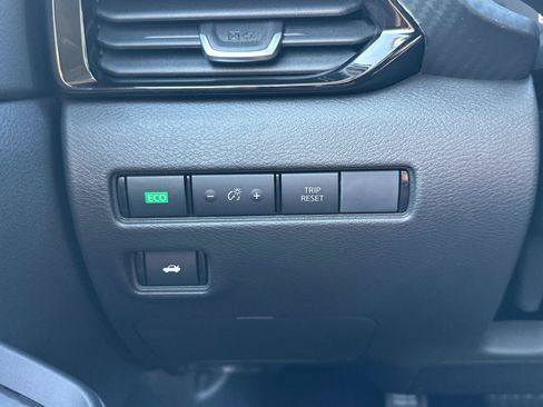 New 2025 Nissan Sentra SV image 37