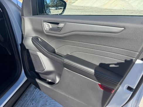 New 2026 Ford Escape Active image 19