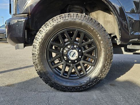 Used 2022 Ford F250 Lariat w/ Tremor Off-Road Package AWD/4WD image 13