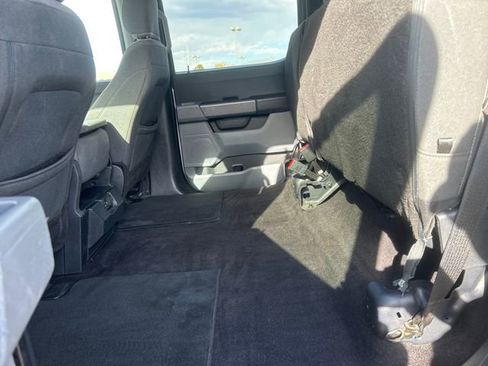 Used 2021 Ford F150 XLT image 25