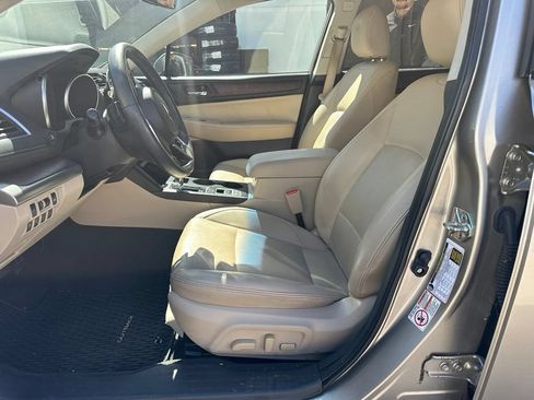Used 2018 Subaru Outback 2.5i Limited AWD/4WD image 11