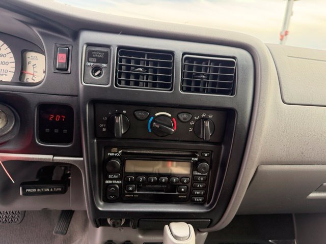 Used 2004 Toyota Tacoma PreRunner w/ Convenience Pkg RWD image 13