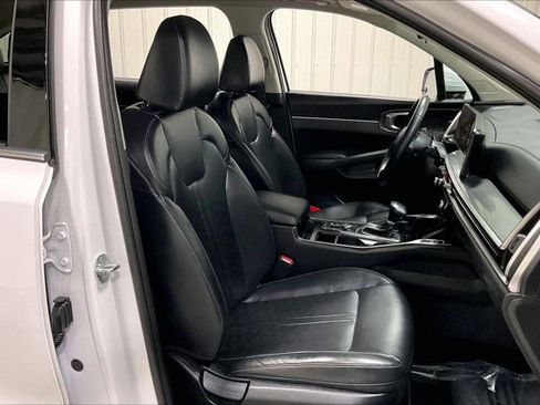Used 2024 Kia Sorento S w/ Panoramic Sunroof Package AWD/4WD image 7