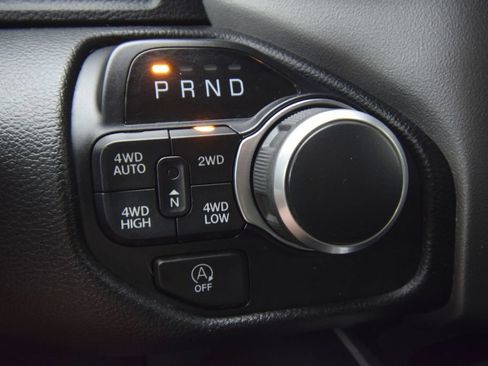 Used 2020 RAM 1500 Big Horn AWD/4WD image 25