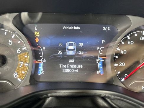 Used 2022 Jeep Compass Limited image 18