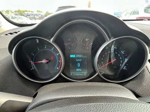 Used 2014 Chevrolet Cruze LT FWD image 21
